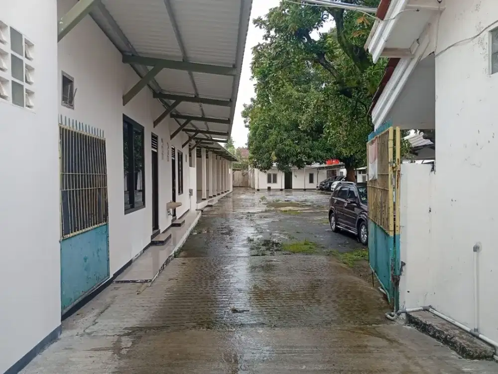 Disewakan Gudang dan Bangunan lain diatas tanah luas 2600 m2 di Condet Jakarta Timur
