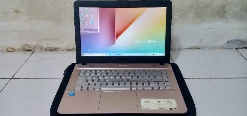 Laptop ASUS X441M, Celeron N4020 Sudah Pakai SSD 128GB, MULUS FULLSET