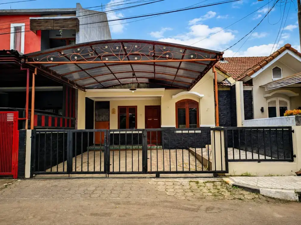 Disewakan Rumah Rapih Dan Bersih Baru Renovasi Komplek Tanjungsasri Asri Antapani kota Bandung