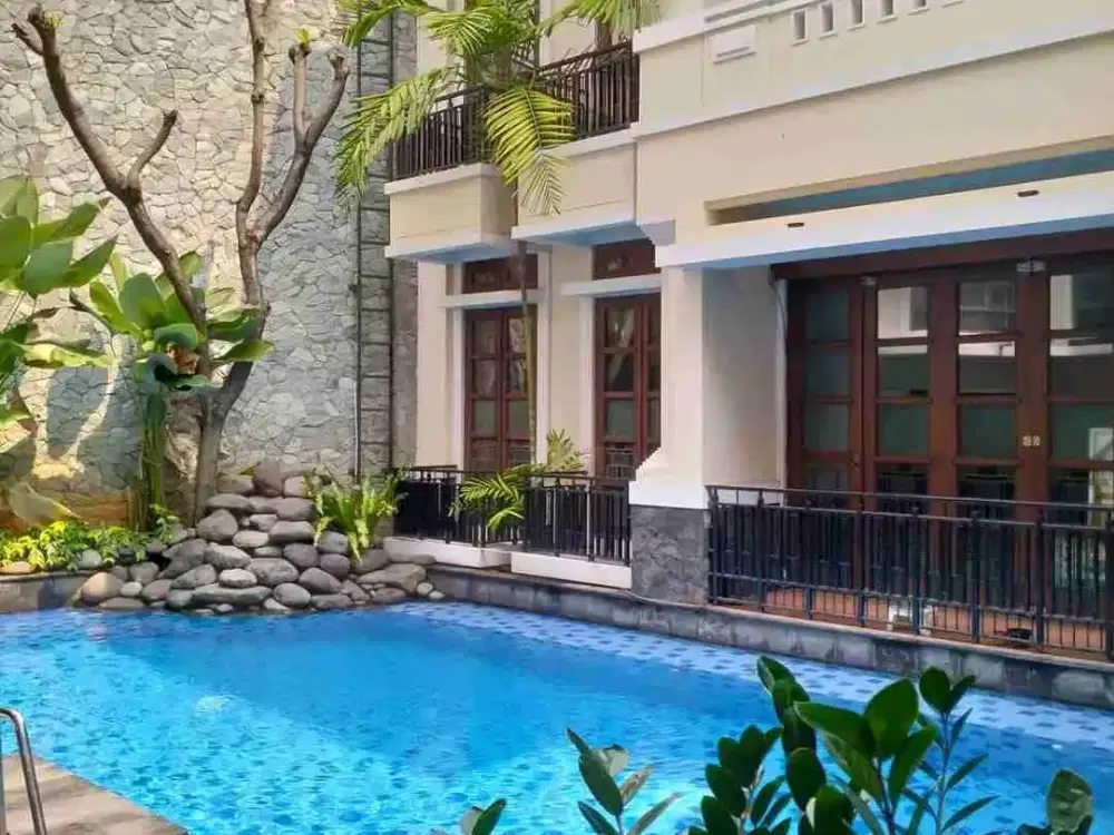 Disewakan Paviliun Town house LT 250 mtr harga 525 juta area Menteng Jakarta Pusat