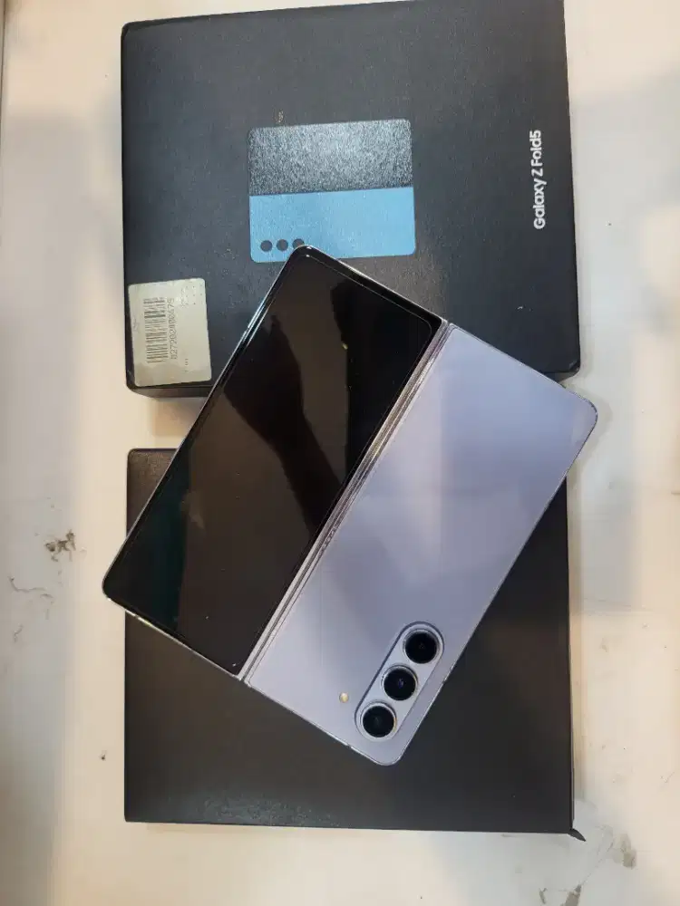 Samsung Z fold 5 12/512Gb