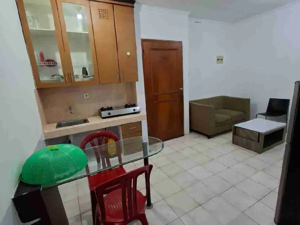Apartemen Mediterania Gajah Mada 2 BR Full Furnished Baru Direnov dan Dicat