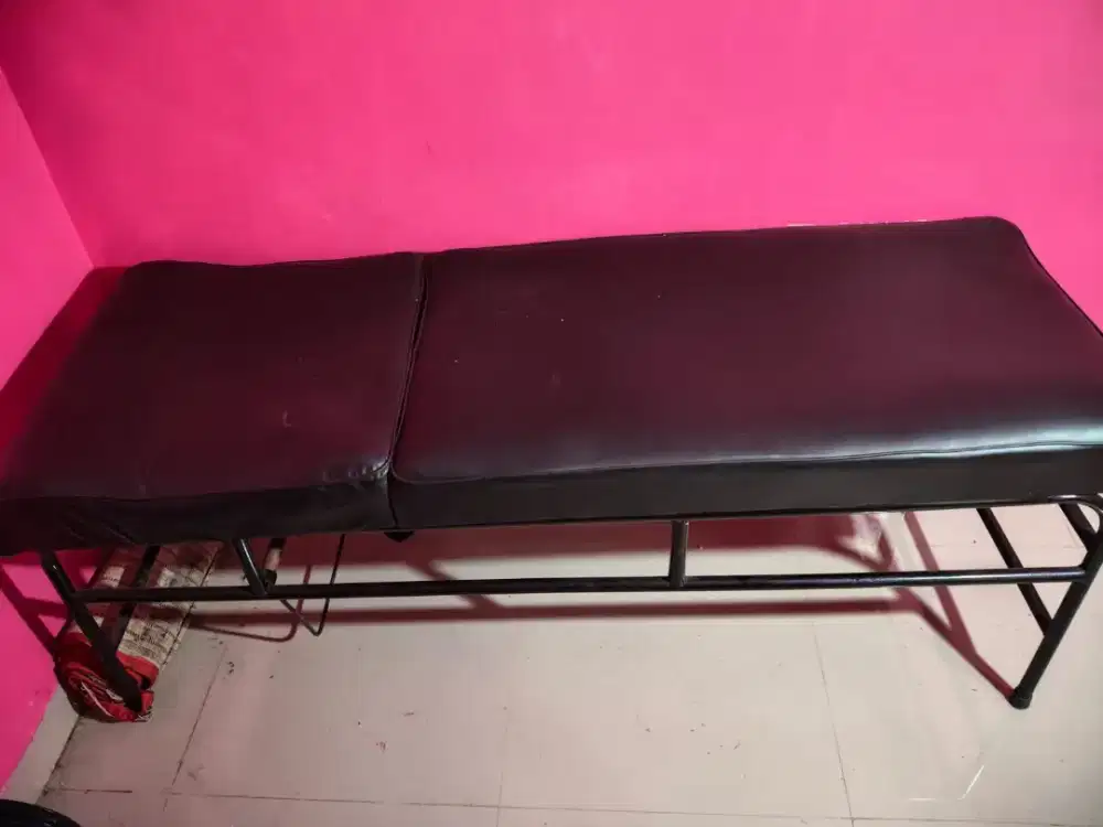 BED / Tempat Tidur Eylesh Murah