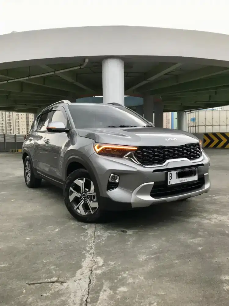 Km 31rb KIA Sonet 1.5 Premier IVT Th 2022 Silver On Black Like New!!