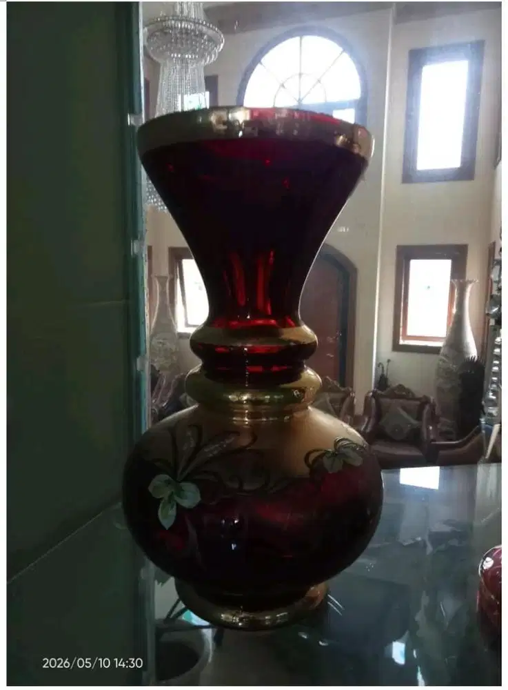 VAS CRYSTAL BOHEMIA, MERAH DELIMA AKSEN EMAS