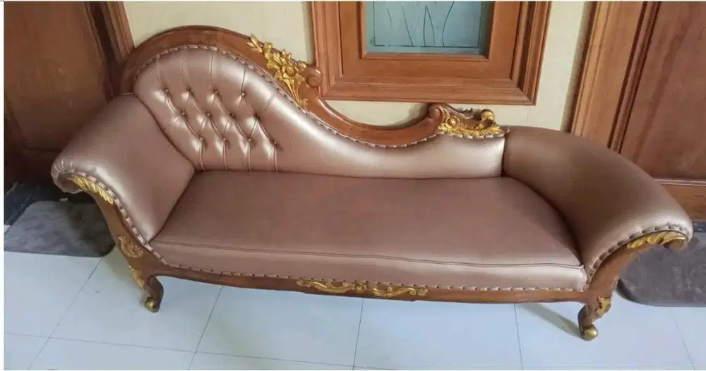 KURSI MALAS GOLD