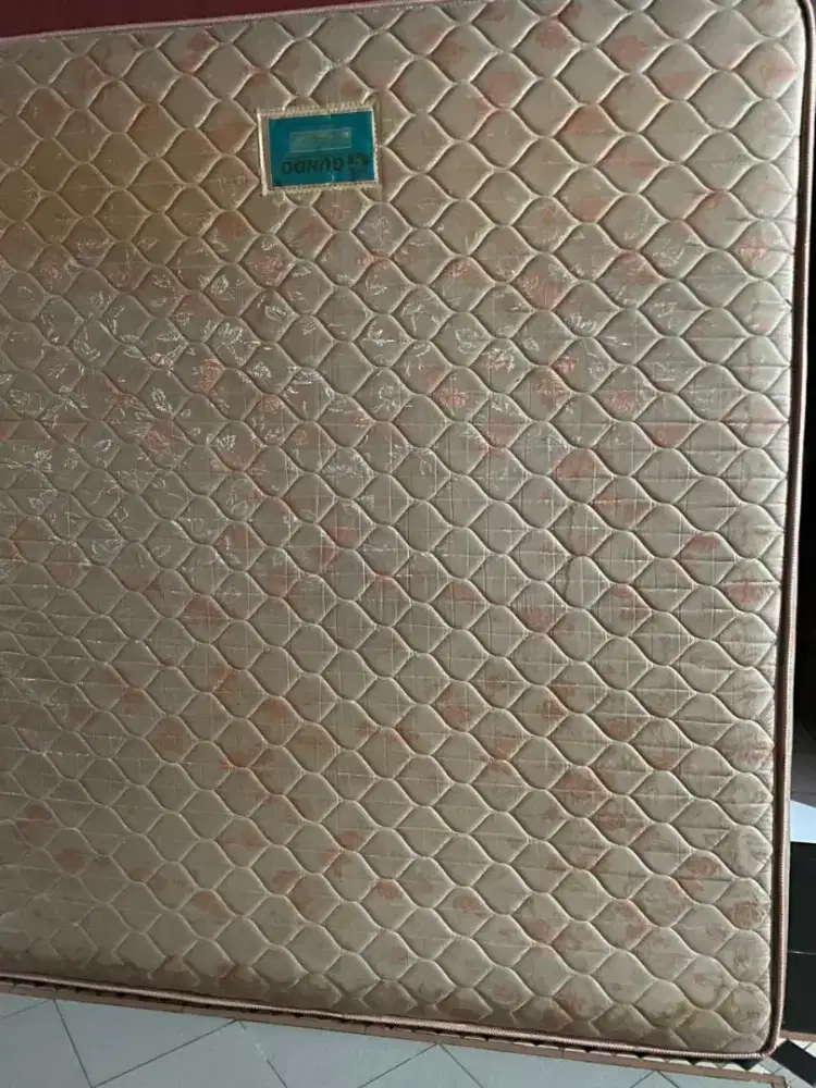 Kasur Gudho Pocket Spring 200*200 kondisi masih bagus kokoh kuat