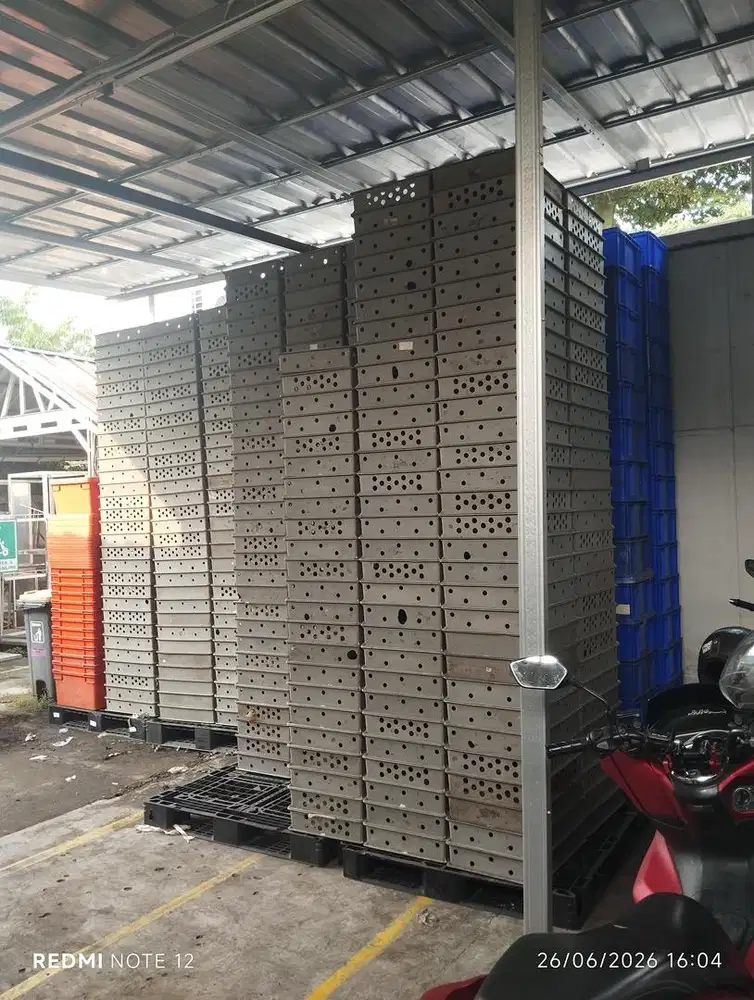 Box plastik bekas pemakaian