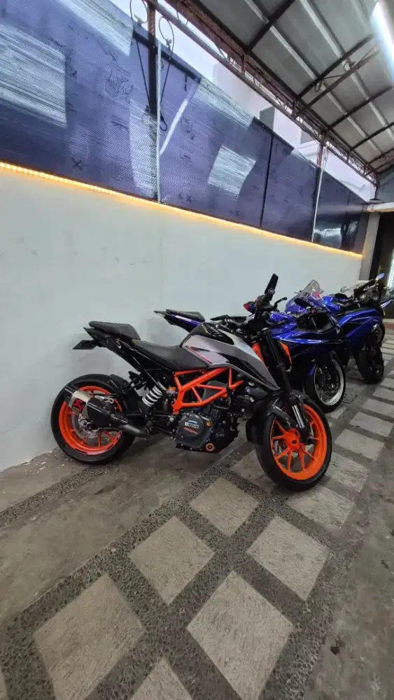 KTM DUKE 390 2022