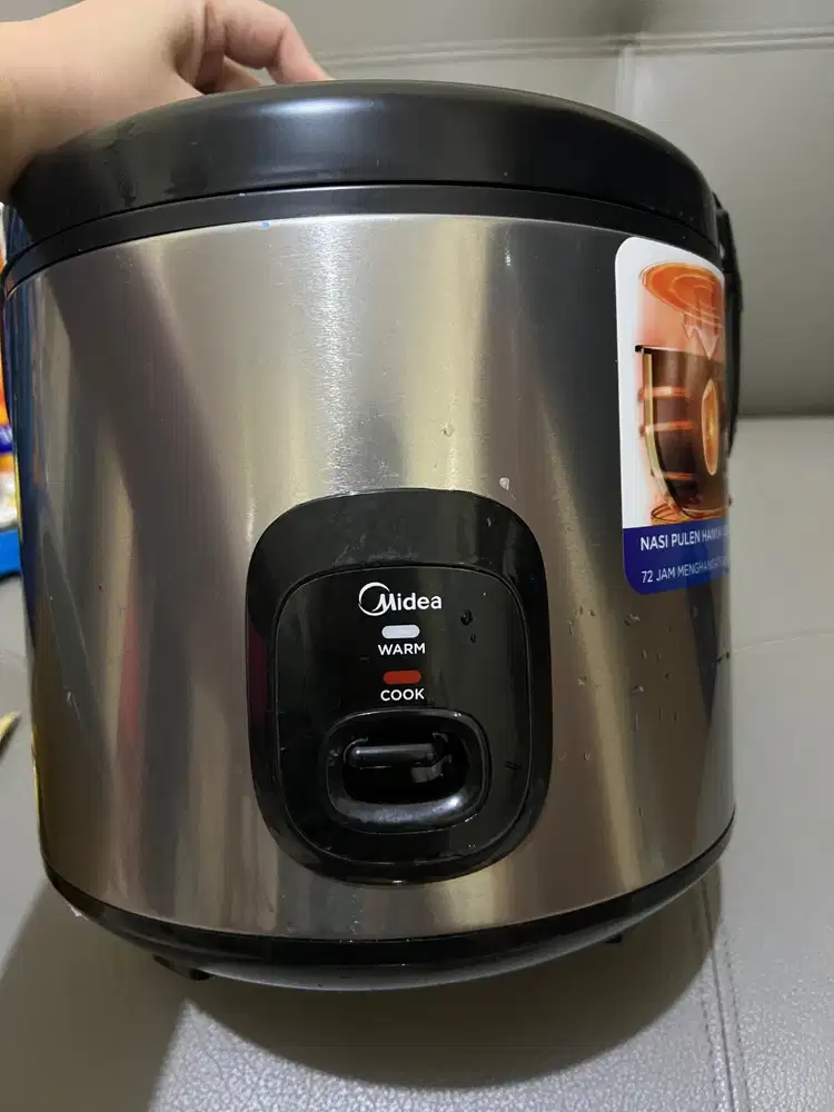 Rice Cooker Midea 1.8 liter