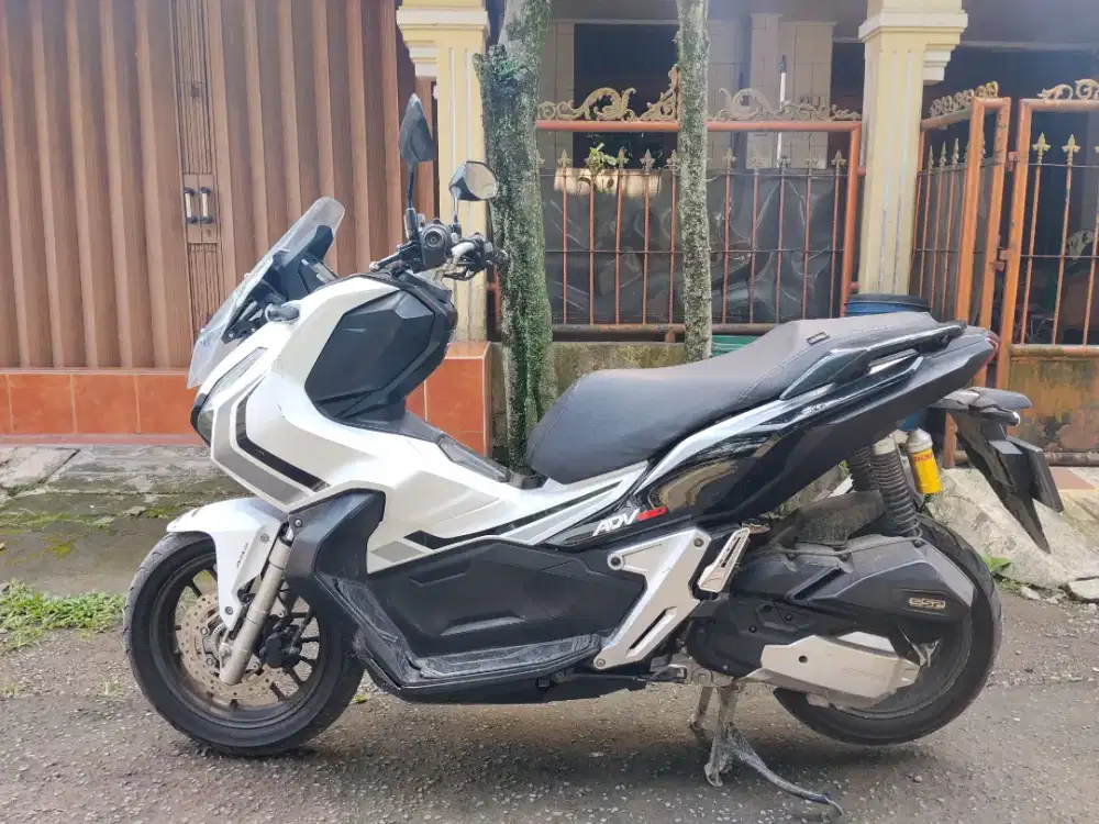 Honda adv 150 abs
