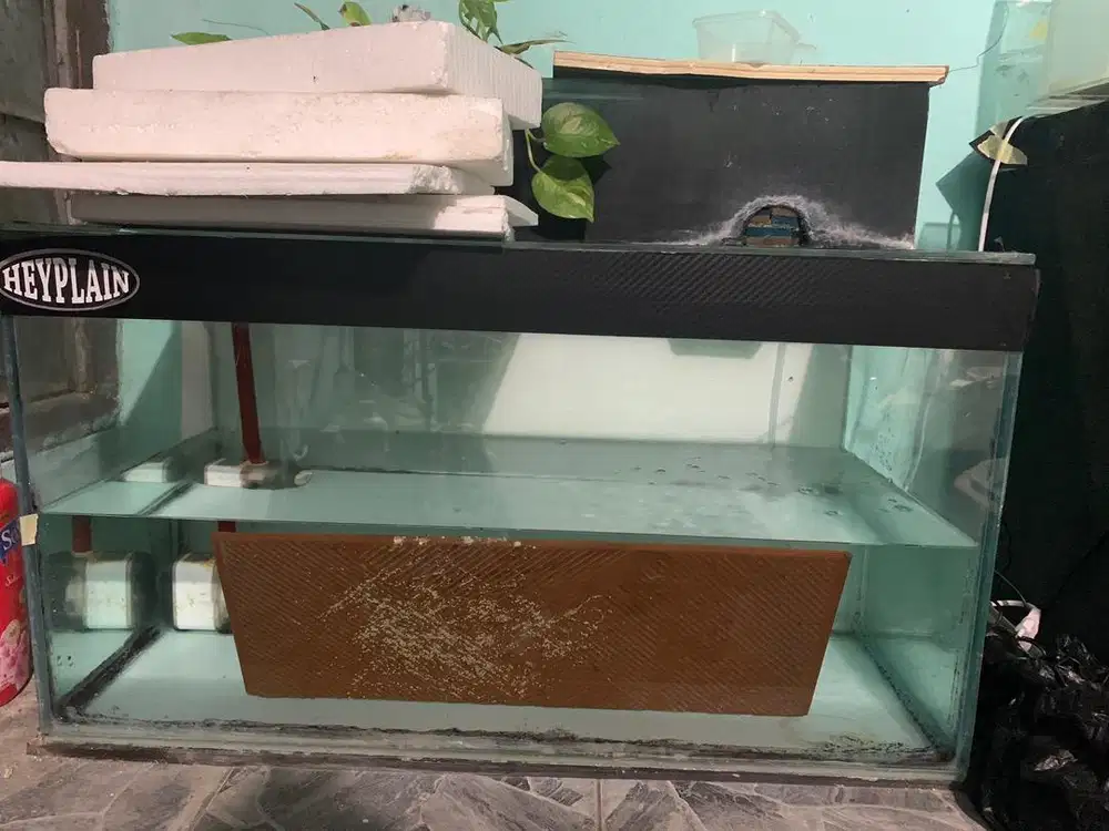 Dijual aquarium size 75x30x40