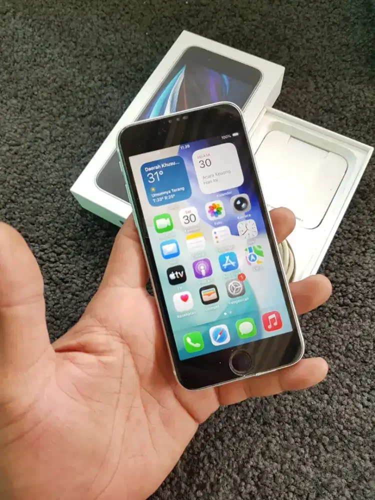 Iphone SE 2 128 gb eks resmi mulus no minus fulset