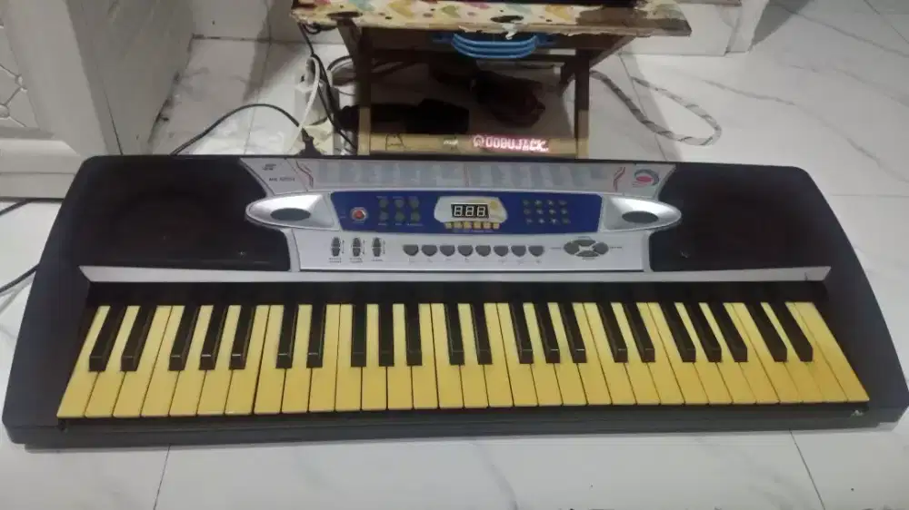 Piano keyboard Mk2063 normal jaya mulus bisa kabel listrik dan batre