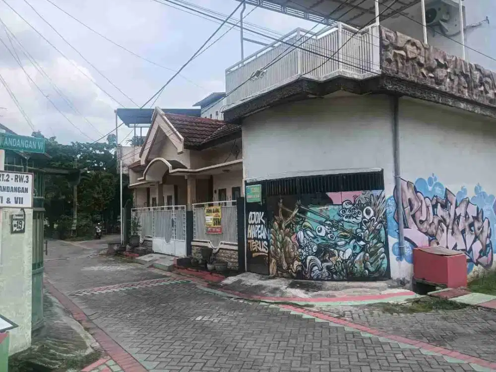 DI JUAL RUMAH

JLN  : TENGGER KANDANGAN 6/2
KEL. : KANDANGAN 
KEC. : BENOWO 
KAB  : SURABAYA