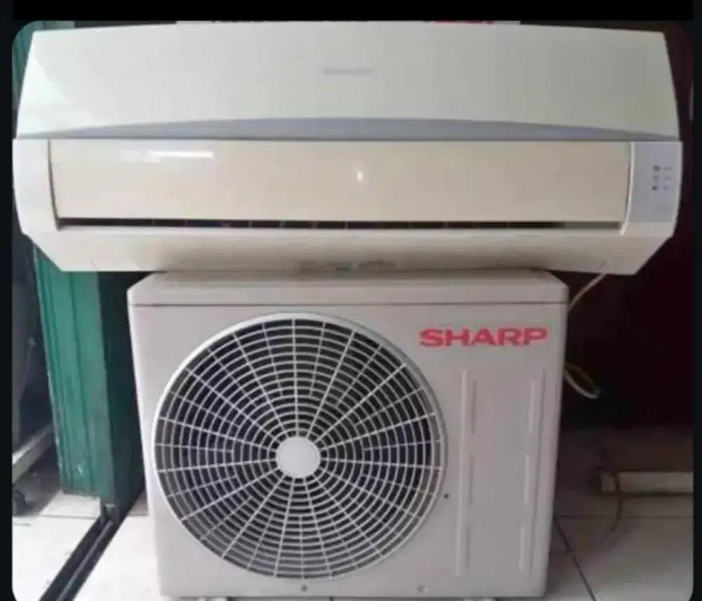 Jual ac sharp lowt 330 watt kondisi 95% ori semua