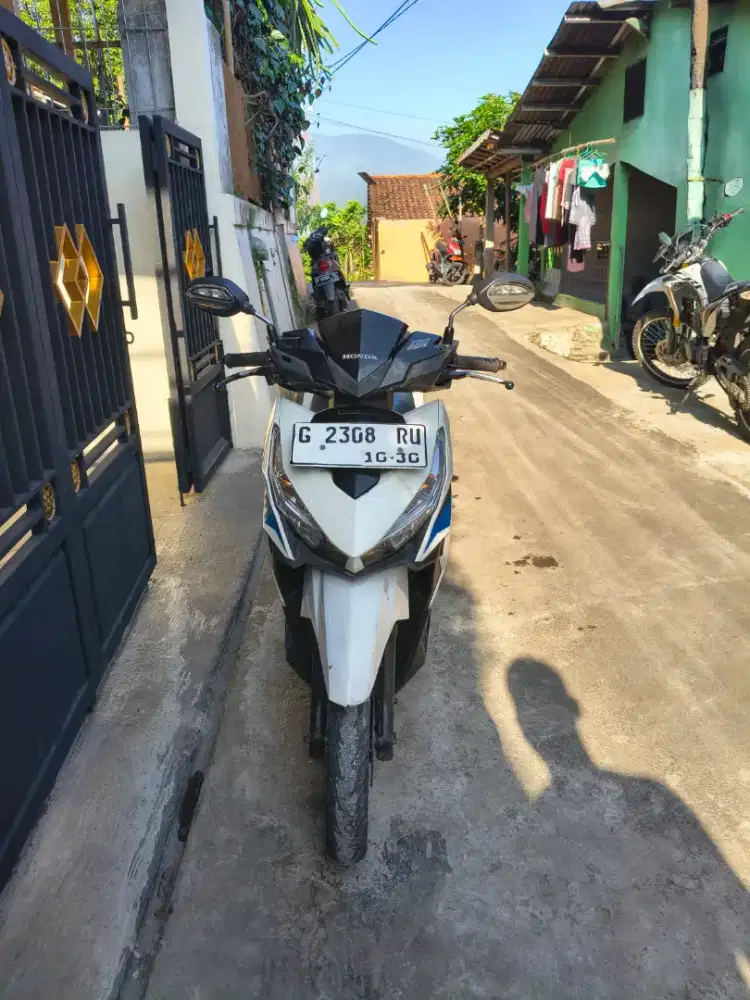 Dijual Vario 125 Tahun 2015
