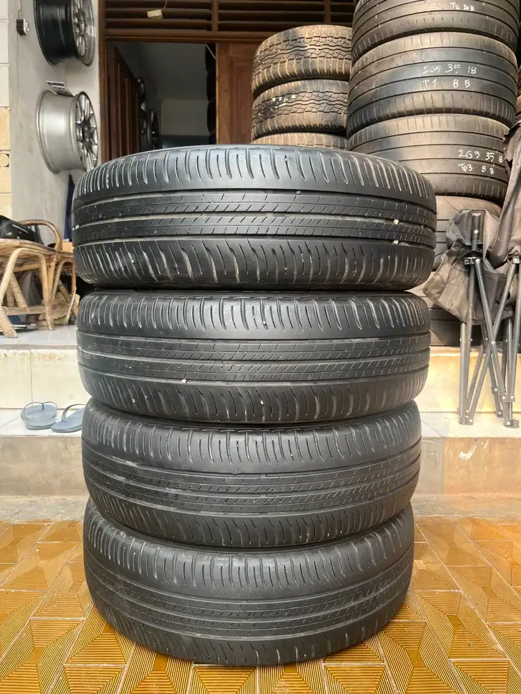 Ban Dunlop Enasave Ec300+ 205 60 R17 4Pcs