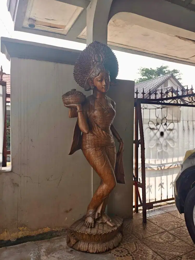 Patung Penari Bali (Lifesize)