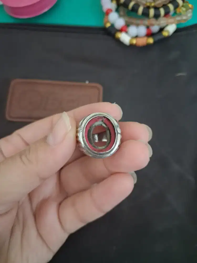 Batu cincin batu akik mata
Dewa cincin untuk pria
Limited edition
Bara