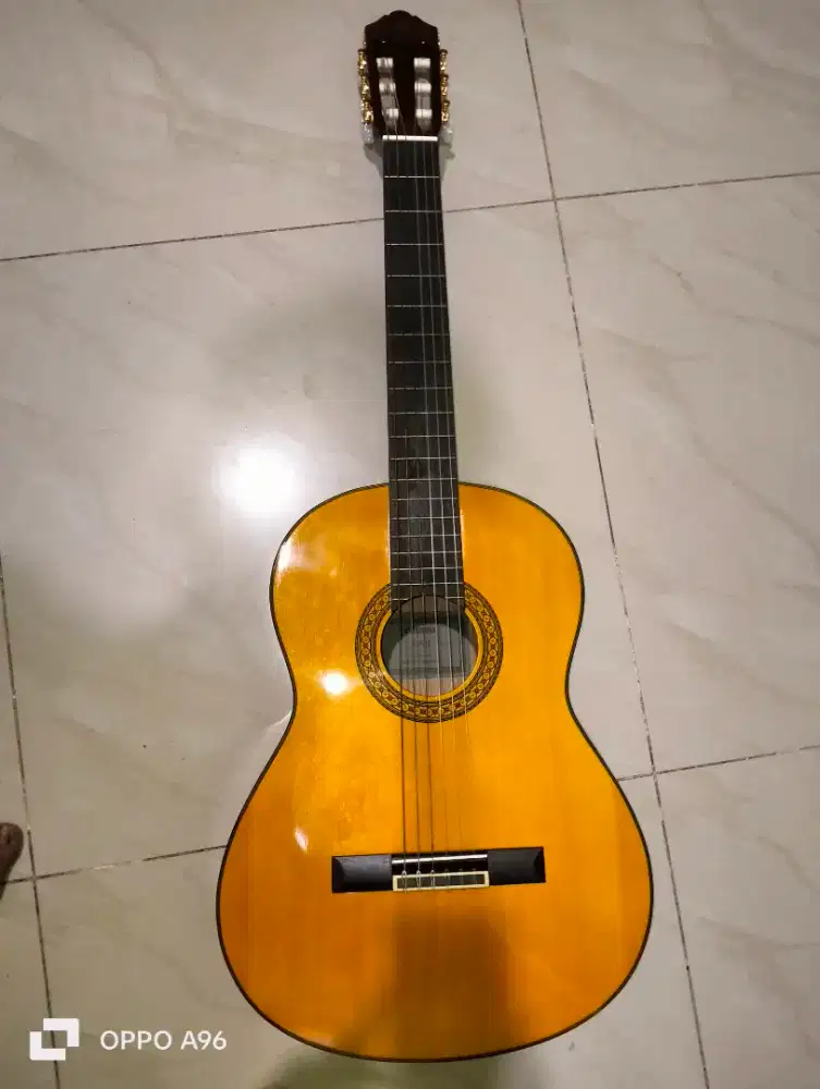 Gitar klasik C390