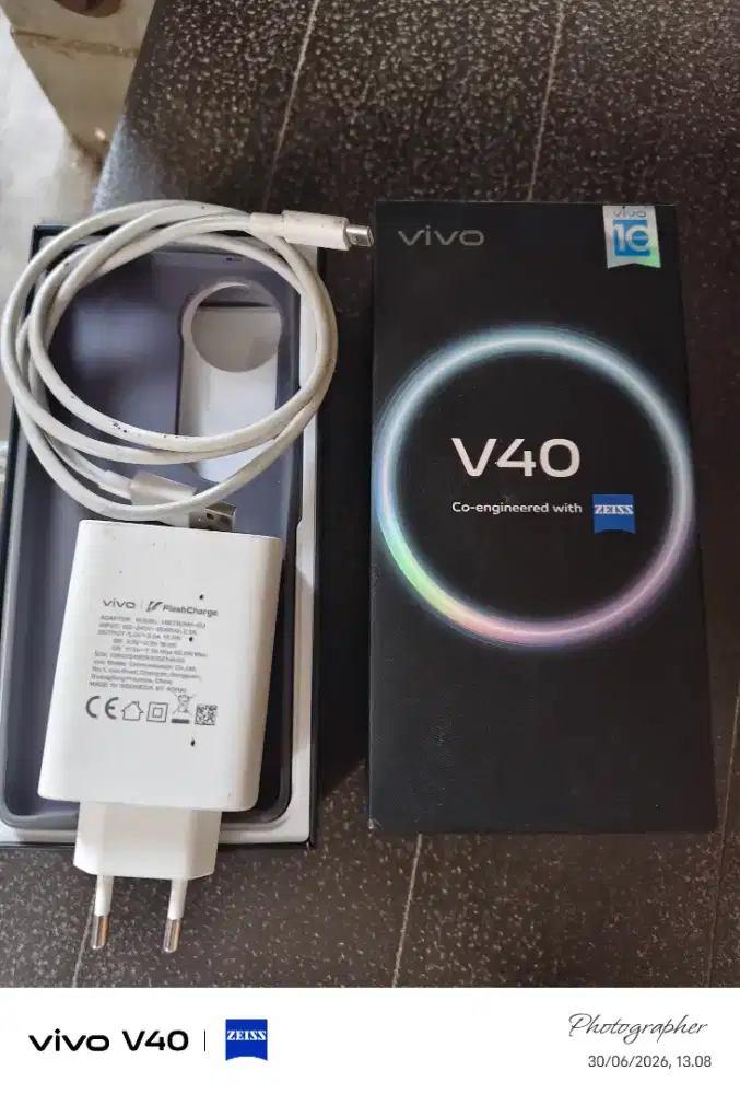 Vivo v40 ram 12/256
