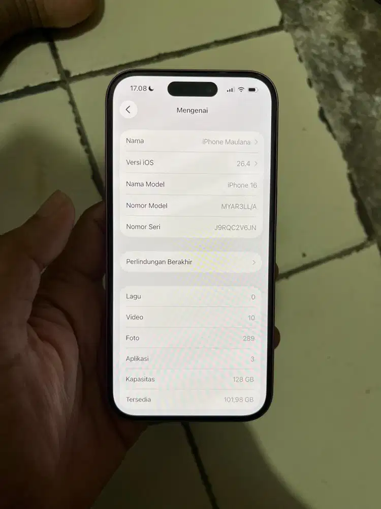 iPhone 16 Pink Inter
