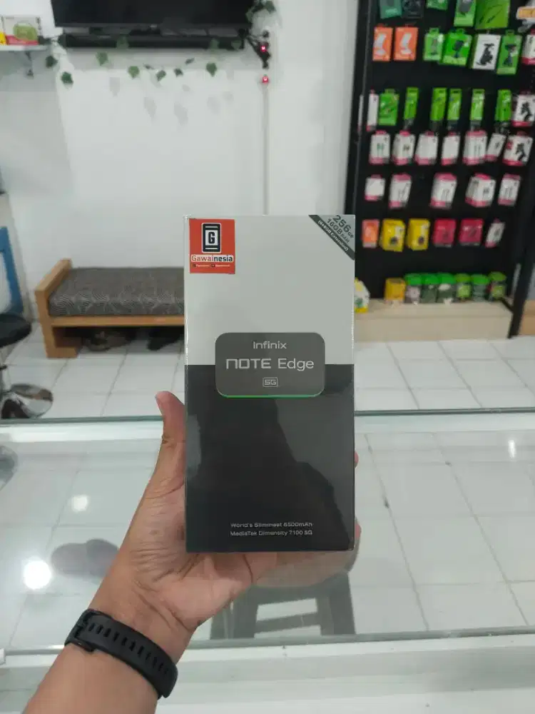 Infinix Note Edge 5G 8/256 Neww
