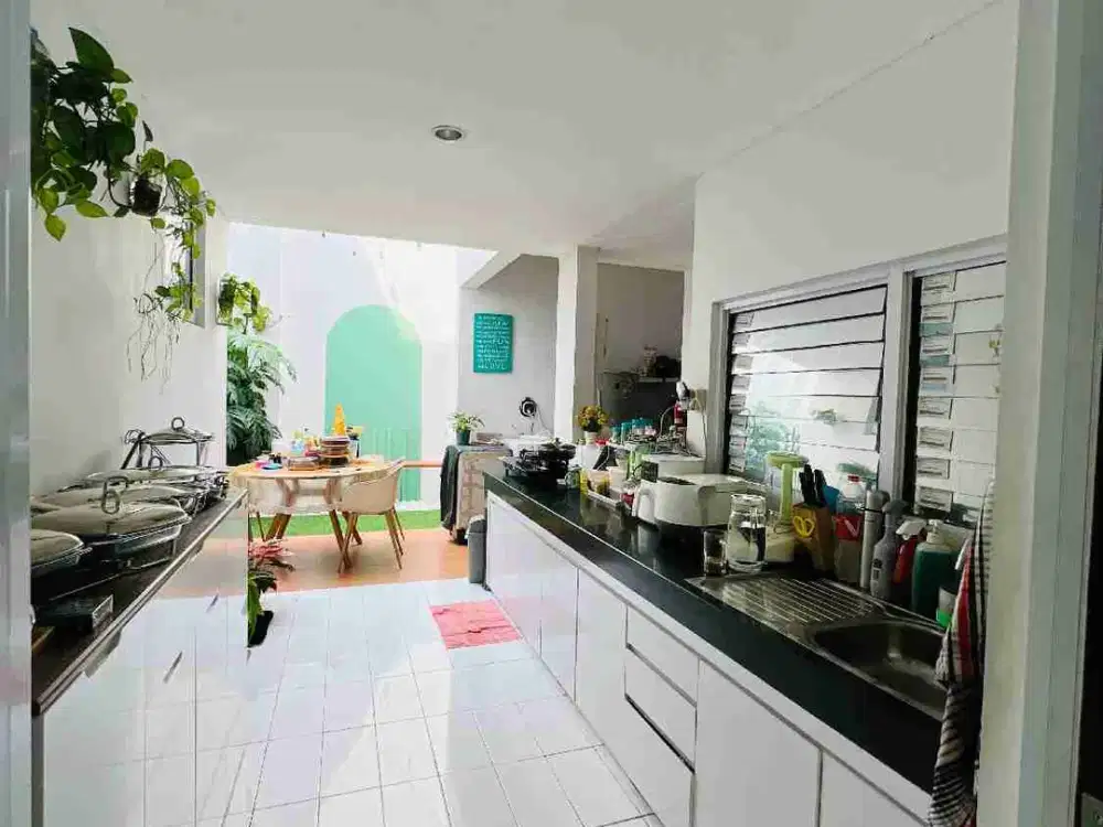 Dijual Cepat Rumah Cantik Siap Huni, di Asera One East. Kota Harapan Indah, Bekasi