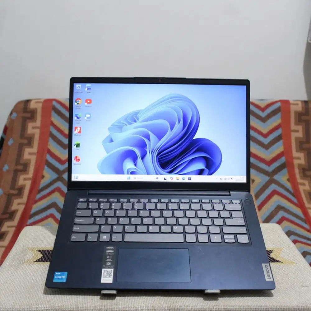 LENOVO IDEAPAD SLIM 3 CORE i3-1215U RAM 8GB SSD 512GB