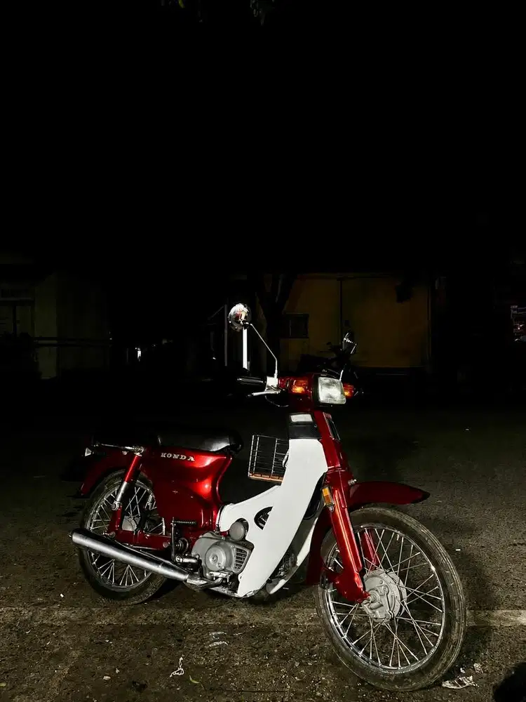 Honda Supercub C800 Tahun 80s
