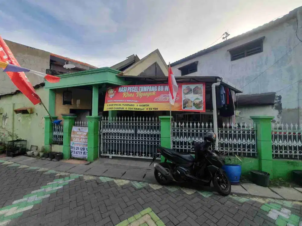 DI JUAL RUMAH

JLN  : BIBIS KARAH 1 NO 8
KEL. : KARAH 
KEC. : JAMBANGAN 
KAB  : SURABAYA
