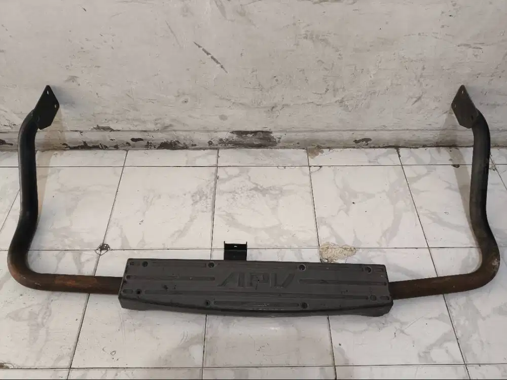 Copotan Footstep Belakang / Bemper Pelindung Original APV GA Face To F