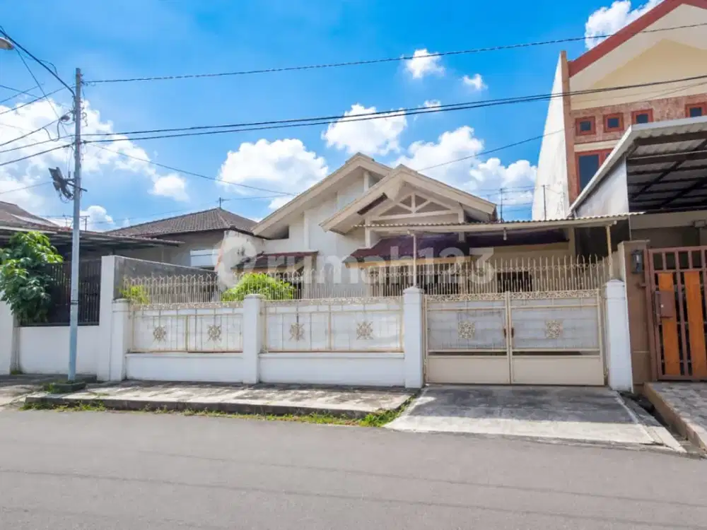 Siap Huni, Rumah,Tengah Kota Solobaru Dekat Mall di Grogol Satpam