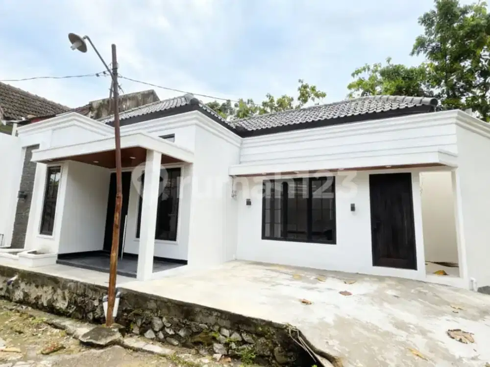 Rumah Bagus Siap Huni di Palur Dekat Kampus Uns