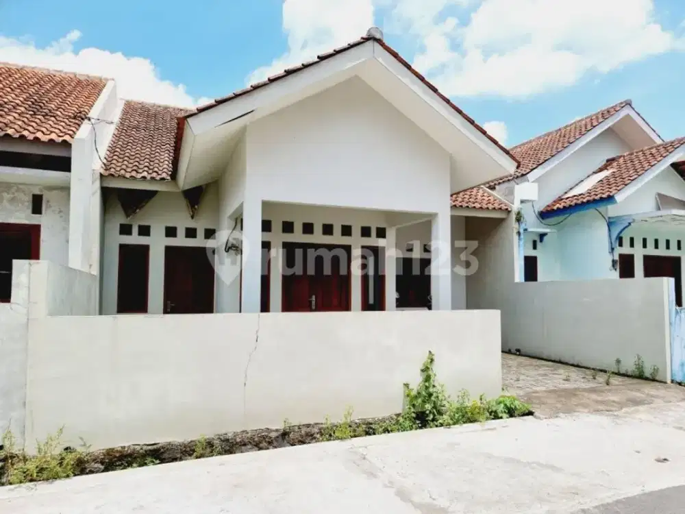 Rumah Nyaman Lingkungan Dekat Akfis luasan besar lokasi tohudan