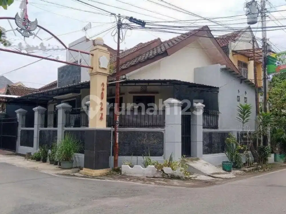 Rumah Siap Huni Terawat Disewakan Lokasi Sumber Solo Banjarsari