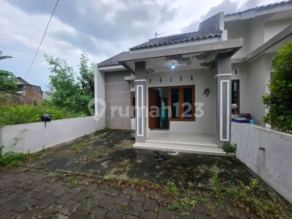 Rumah Siap Huni Perumahan Luas 139m2 Dekat Gentan