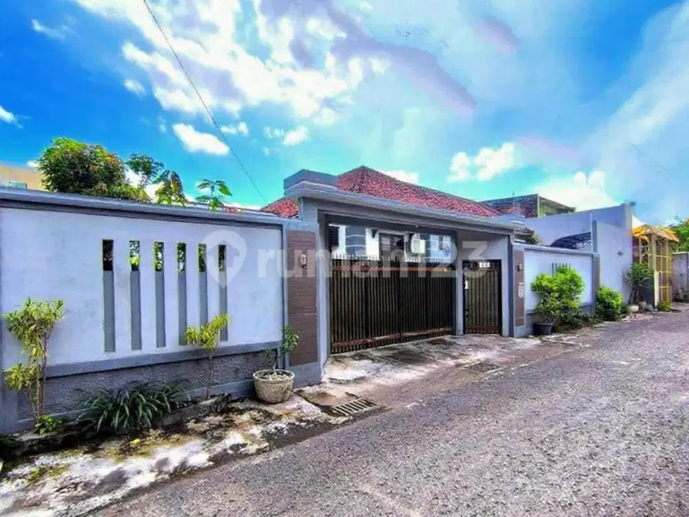 Rumah Bagus Siap Huni Tengah Kota Dekat Manahan Di Sumber Solo