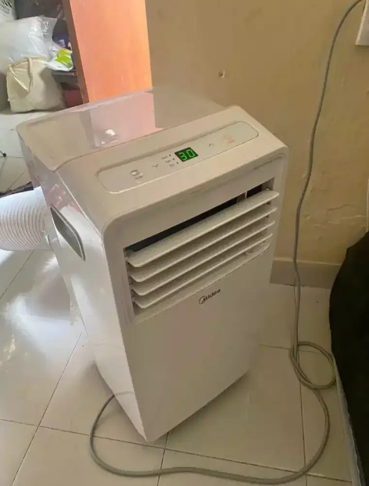 AC portabel MIDEA 1/2PK