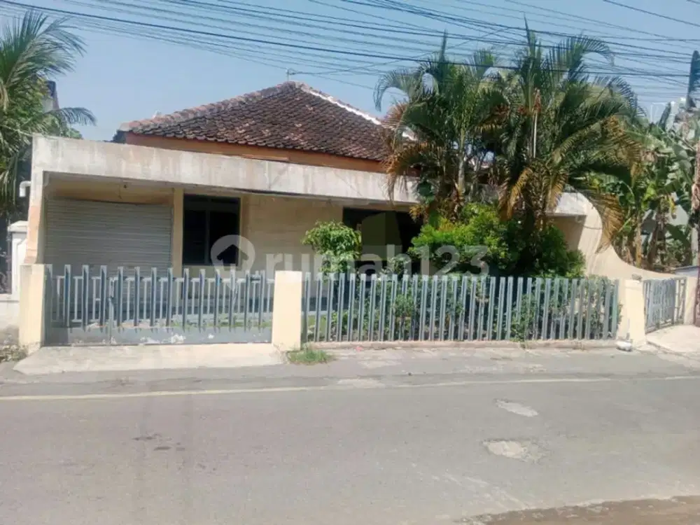 Rumah Butuh Minim Renovasi Tengah Kota Solo Lokasi Jajar Laweyan