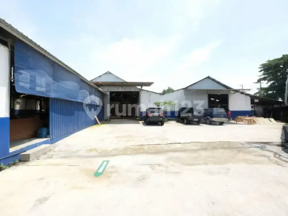 Gudang Ex Pabrik Mebel Akses Jalanraya Jetis Luas 3907.0 M²