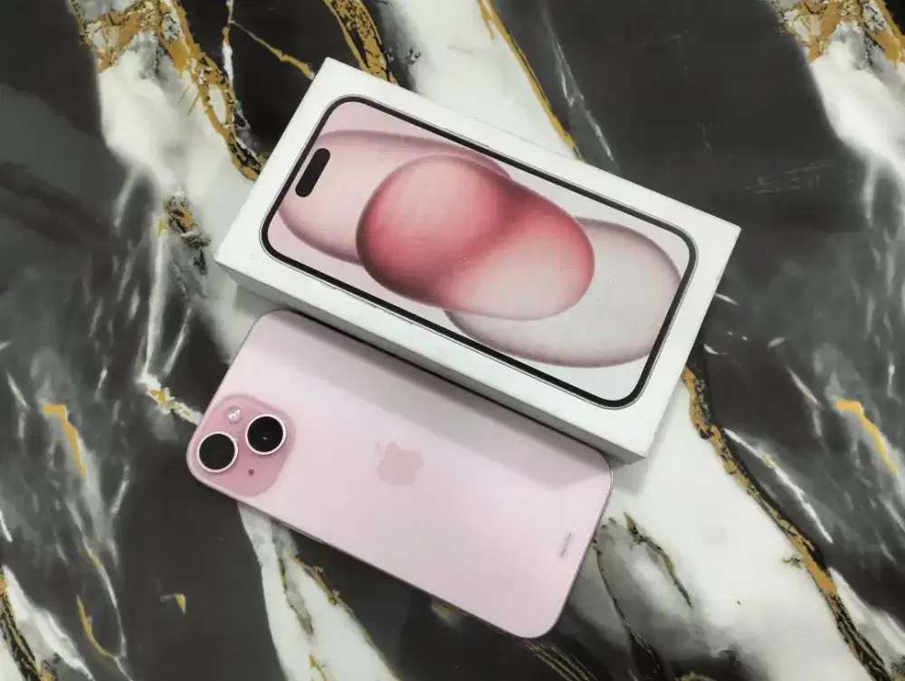 iPhone 15 Pink 128 GB Garansi iBox BH 85
