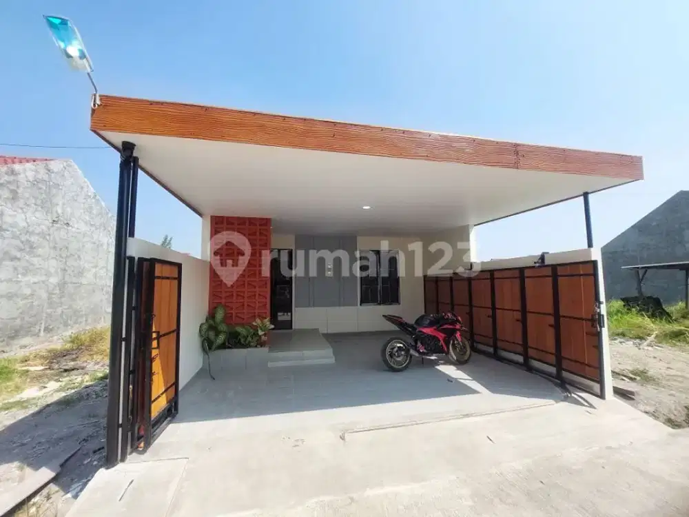 Rumah Baru Hadap Timur Dekat Kampus Ums Semi Furnish Bonus Ac
