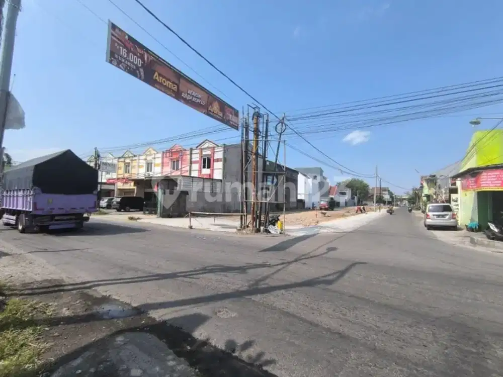 Tanah Pekarangan Siap Bangun Pinggir Jalan Raya Cocok Bisnis