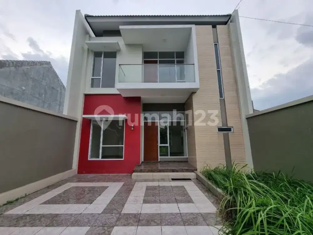 Rumah 2 Lantai Baru Siap Huni Lokasj Gawanan Colomadu Dekat Akfis