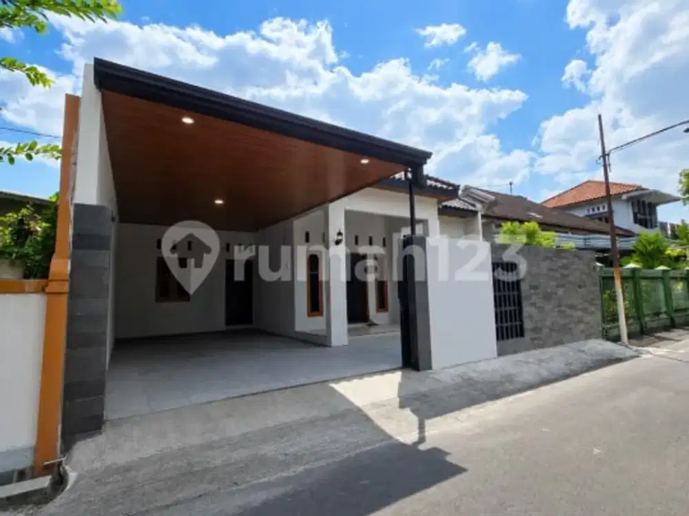 Rumah Siap Huni Mewah Dibanyuanyar Dekat Sekolah Alabidin