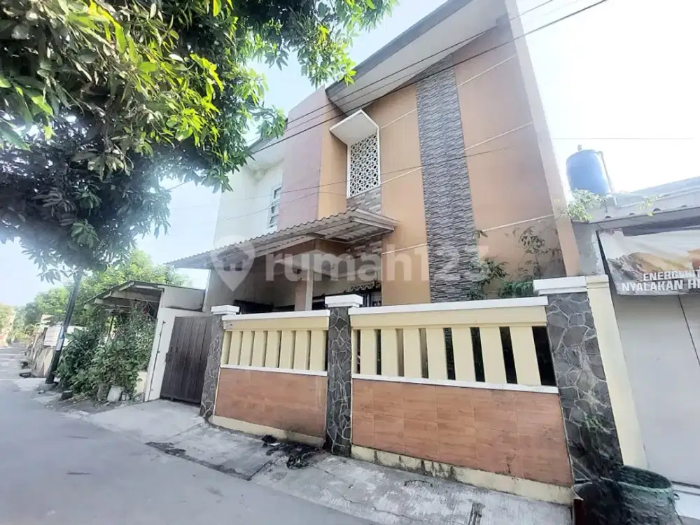 Rumah kost 2 Lantai Bagus Full penghuni 10kamar dekat kampus ums