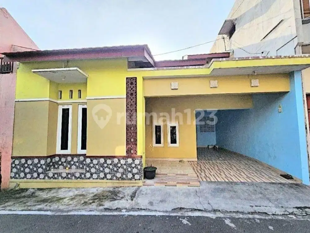 Rumah Baru Siap Huni Lokasi Sumber Tengah Kota Solo Luas 90m