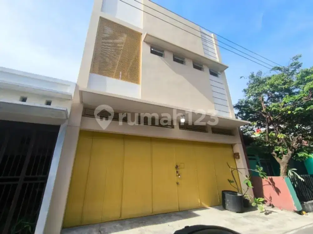 Rumah Bagus 2lantai Siap Huni Manahan Kota Solo Strategis